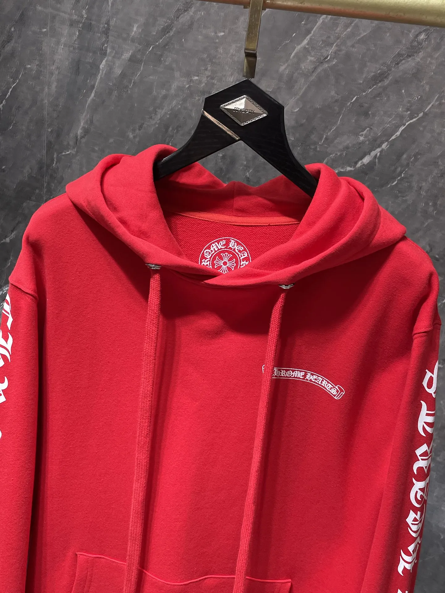 P250 Chrome Hearts Autumn and Winter 2025 Counter synchronization ❤️Details of the same style Chrome Hearts limited online hooded sweatshirt Improved customized version 1:1 high-gram weight high-quality fabric Recommended color: red Black Size: S, M, L, XL